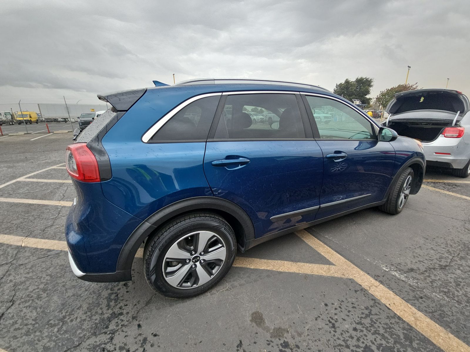 2017 Kia Niro LX FWD