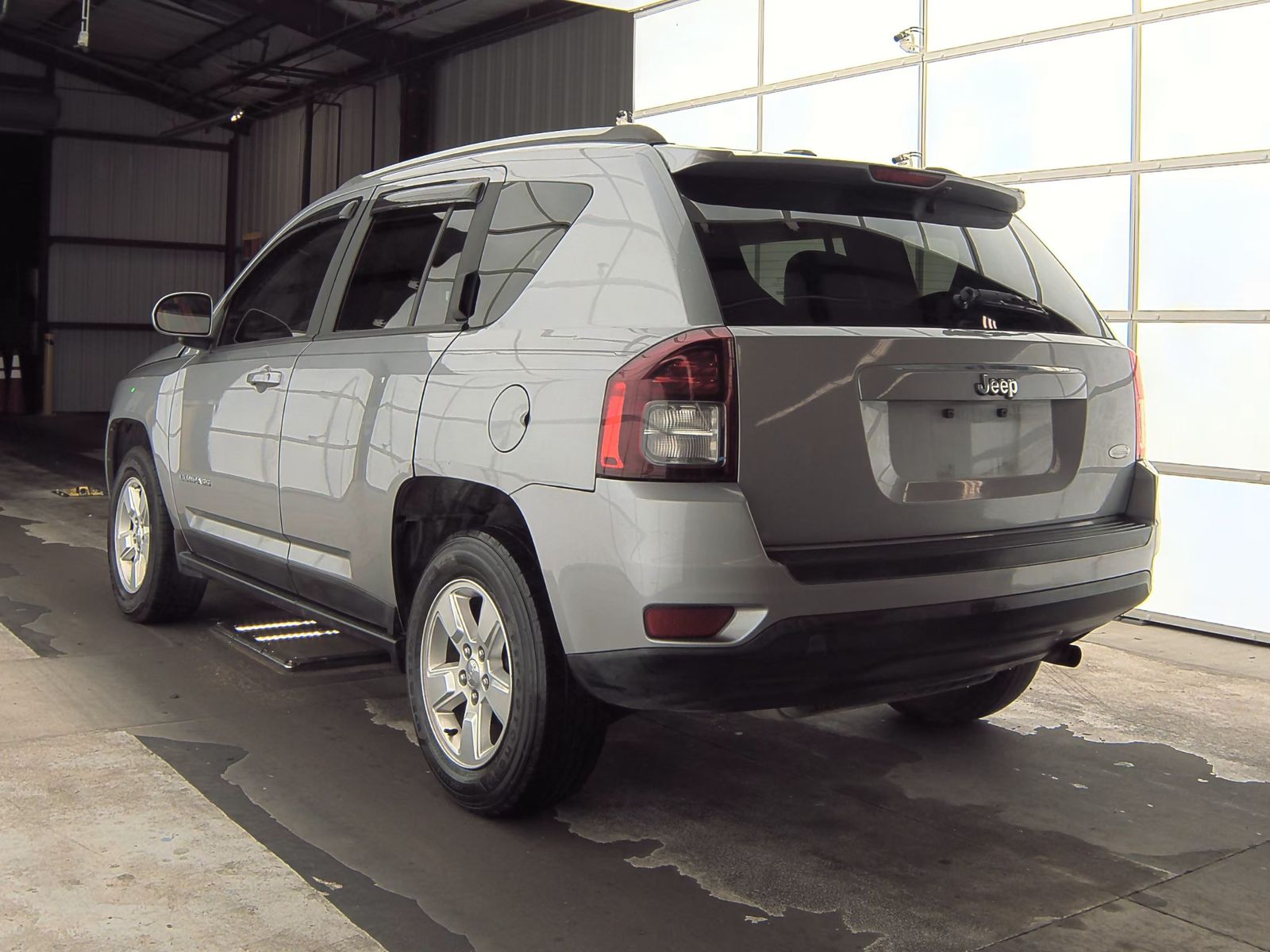 2016 Jeep Compass Latitude FWD