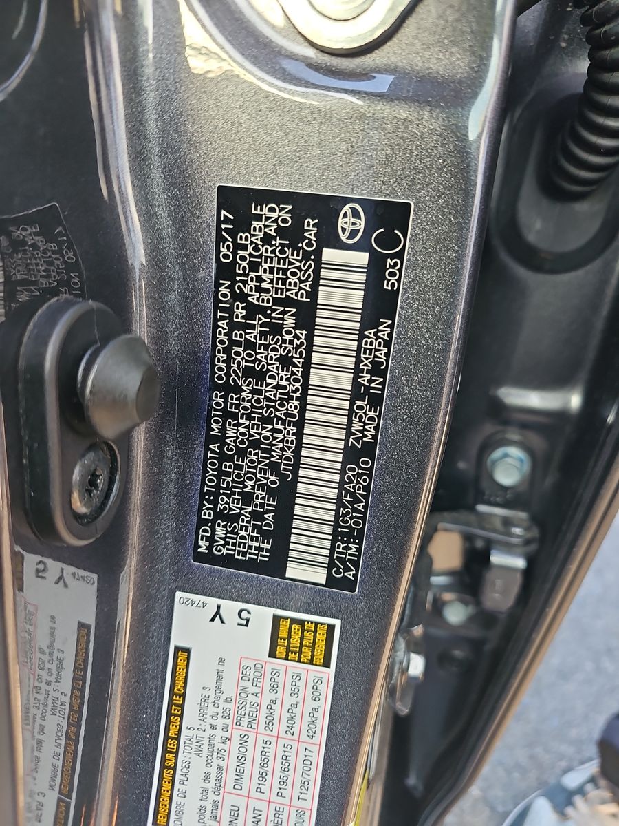 2017 Toyota Prius Two FWD