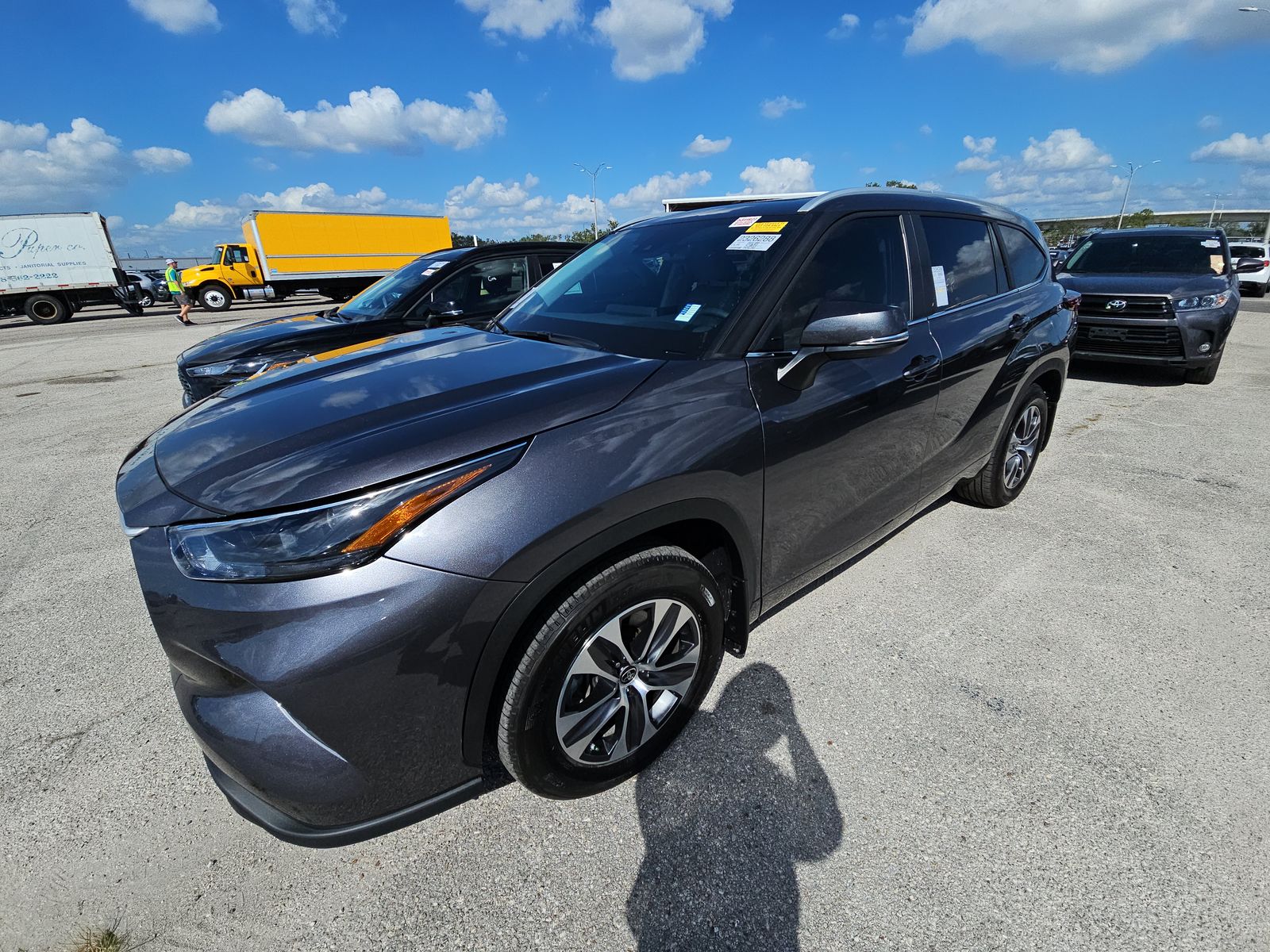 2024 Toyota Highlander XLE
