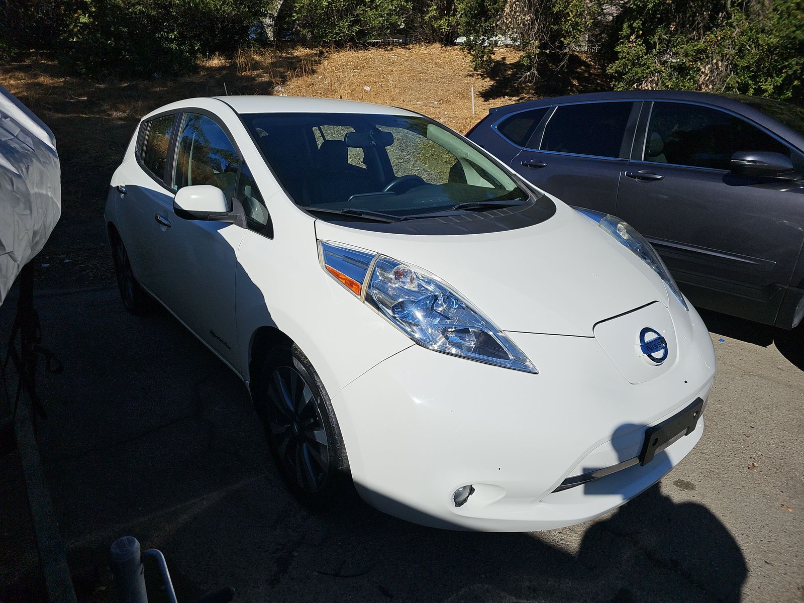 2015 Nissan LEAF SL FWD