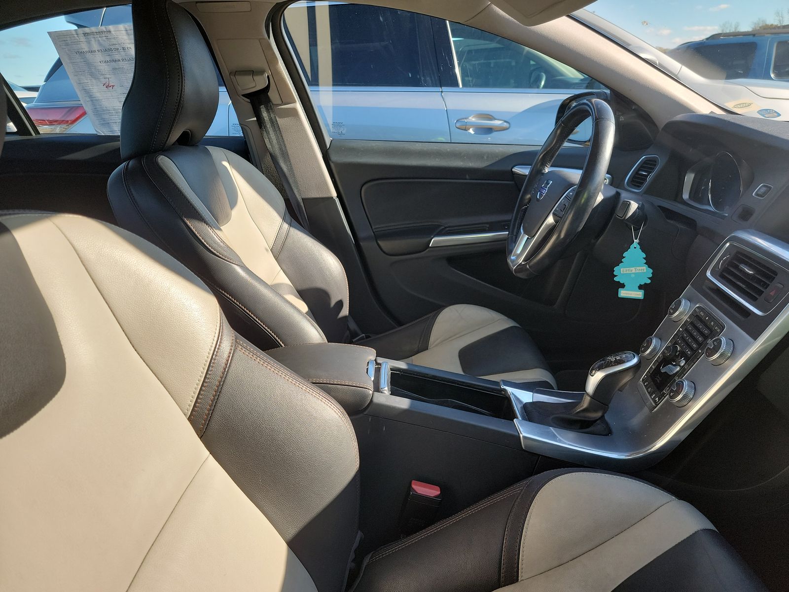 2017 Volvo S60 Cross Country T5 Platinum AWD