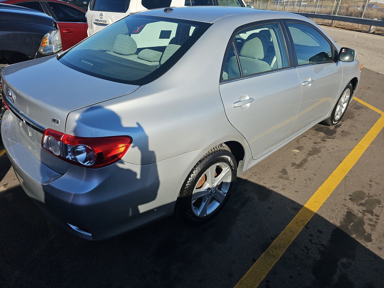 2013 Toyota Corolla LE FWD