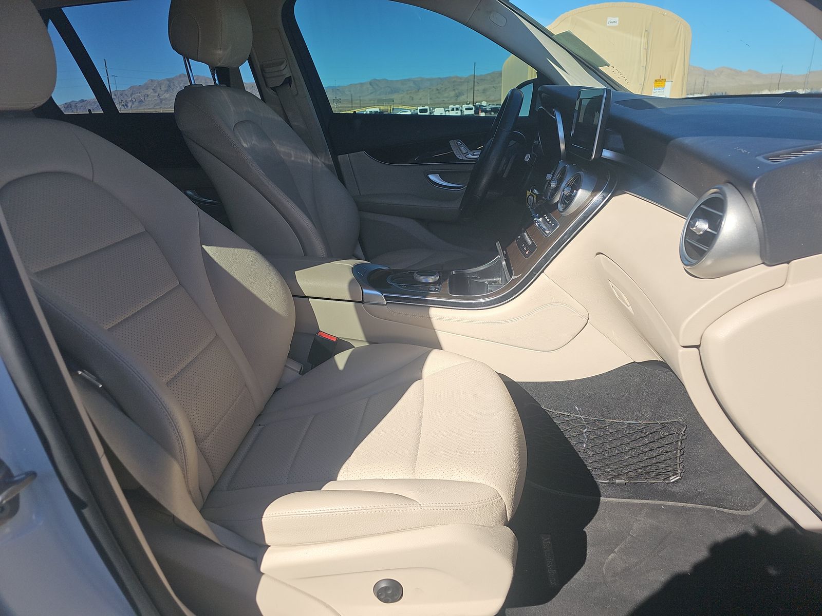 2018 Mercedes-Benz GLC GLC 300 RWD
