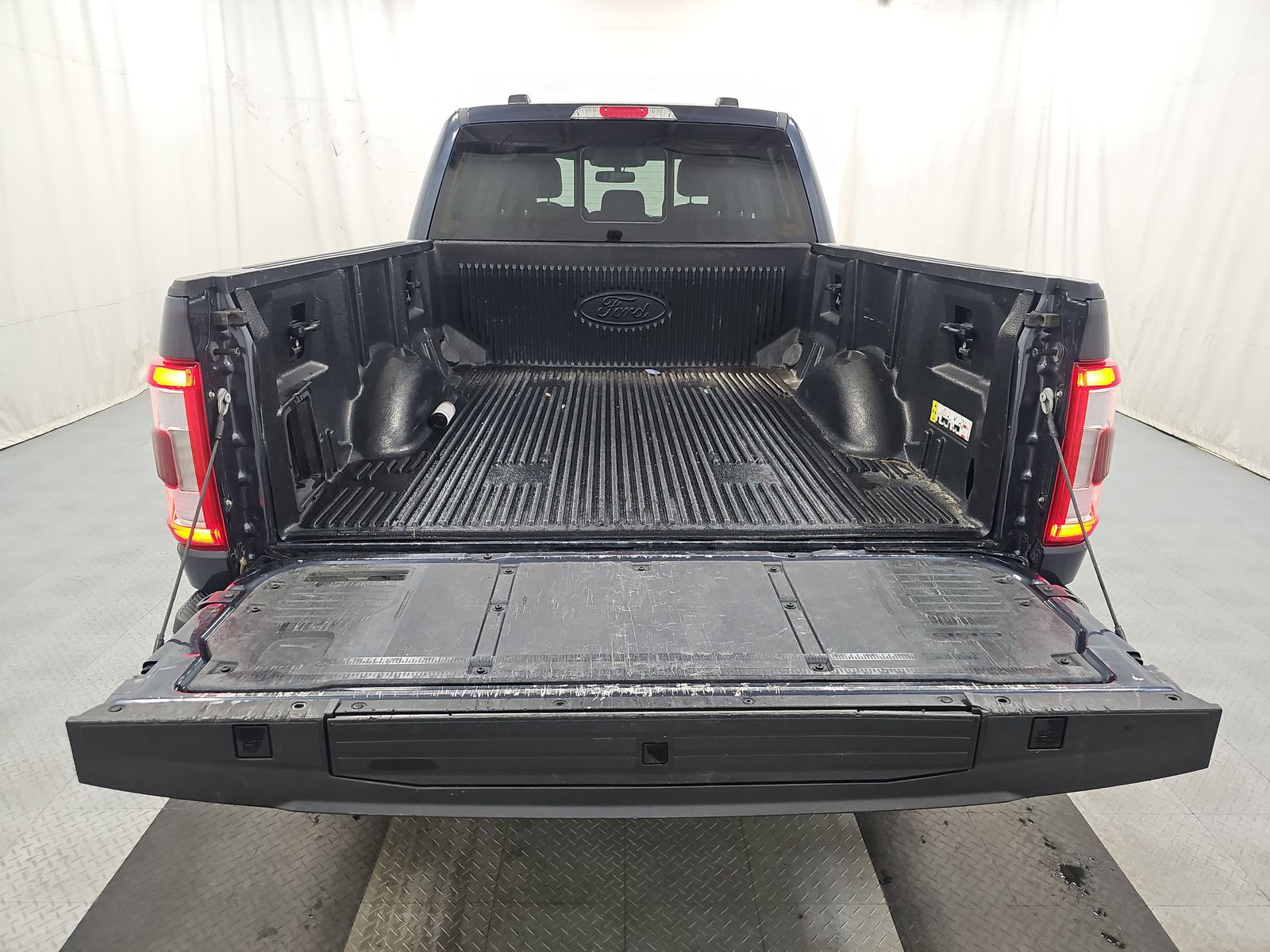 2022 Ford F-150 LARIAT AWD