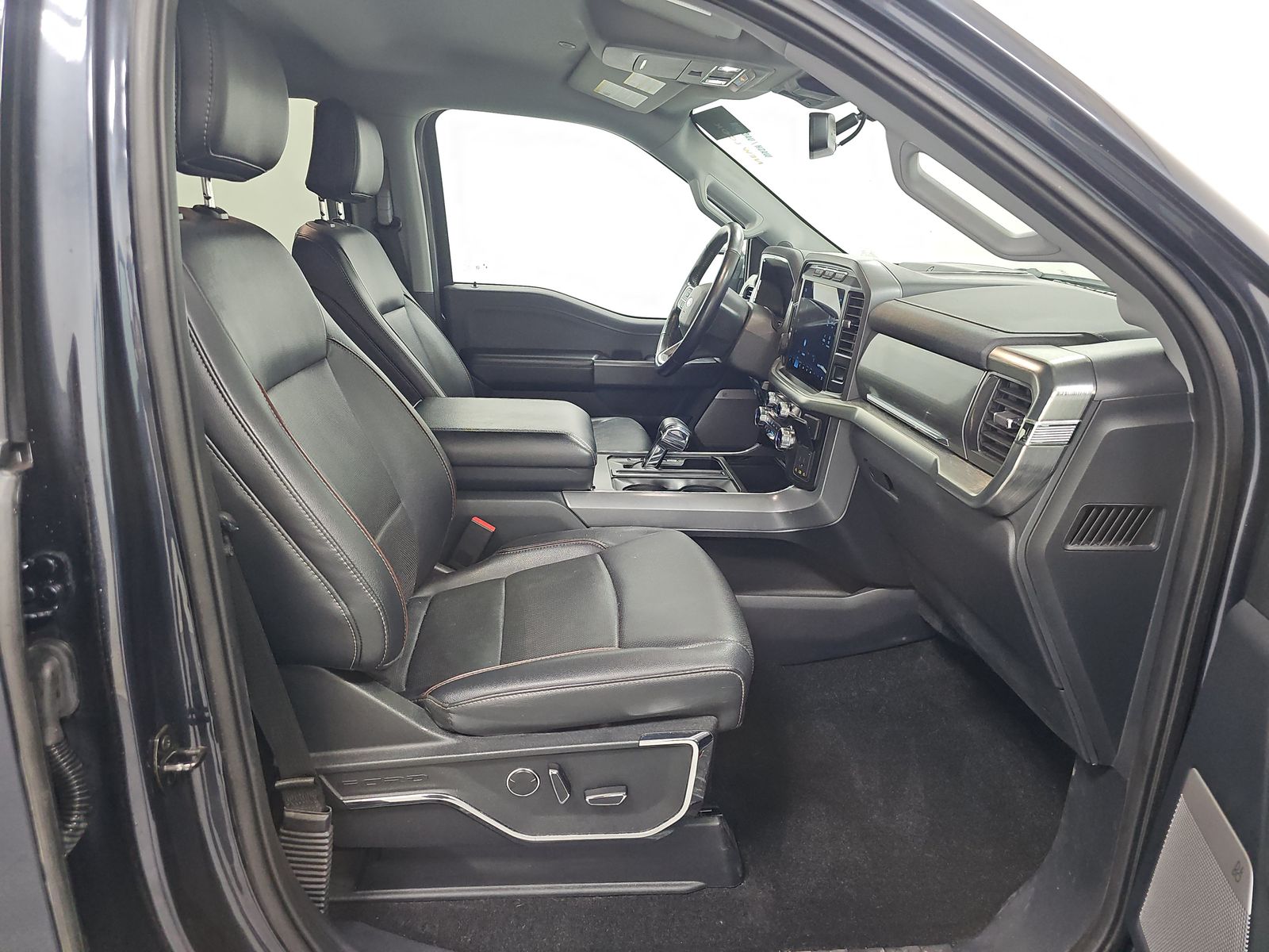 2022 Ford F-150 LARIAT AWD