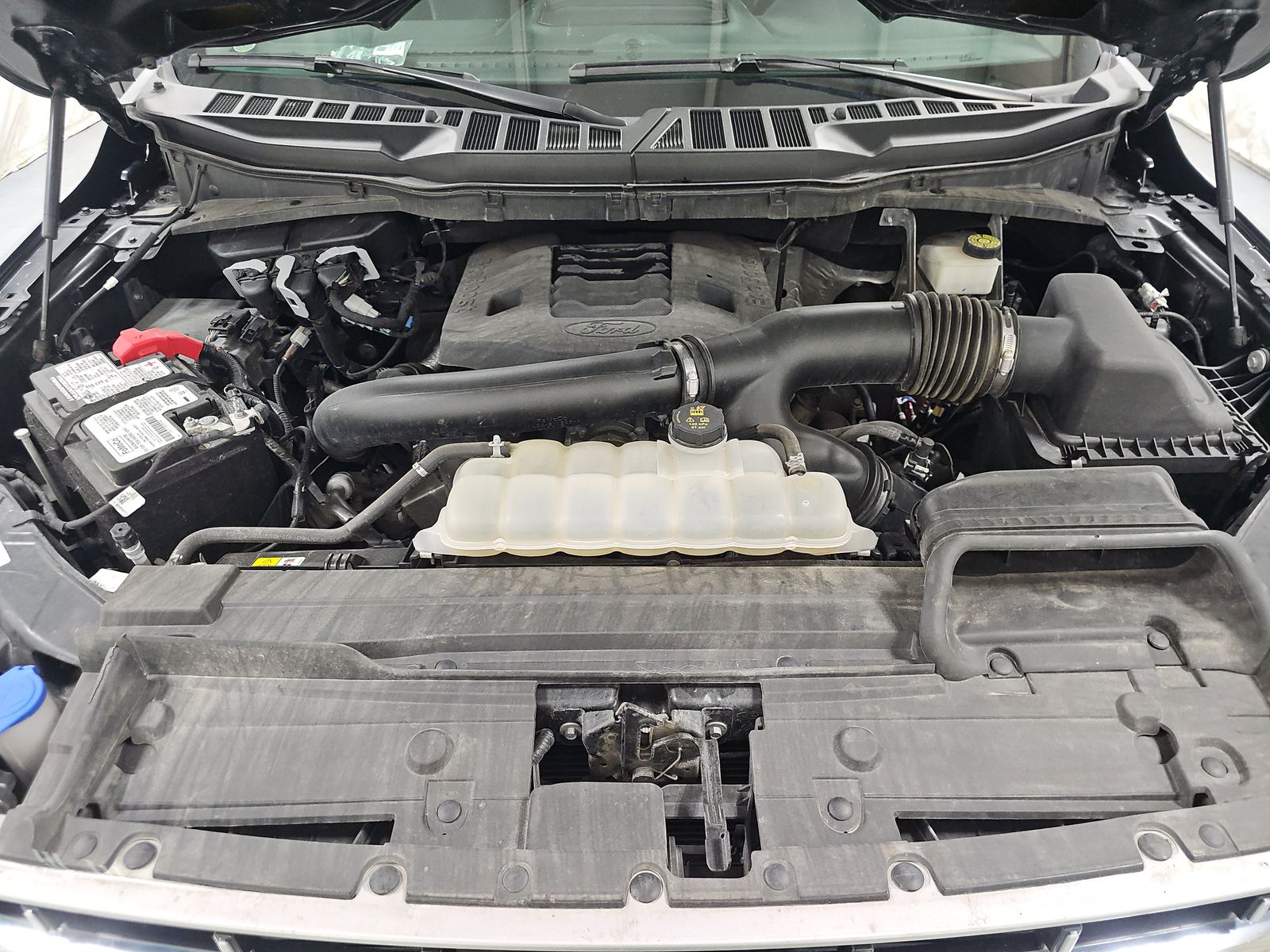 2022 Ford F-150 LARIAT AWD