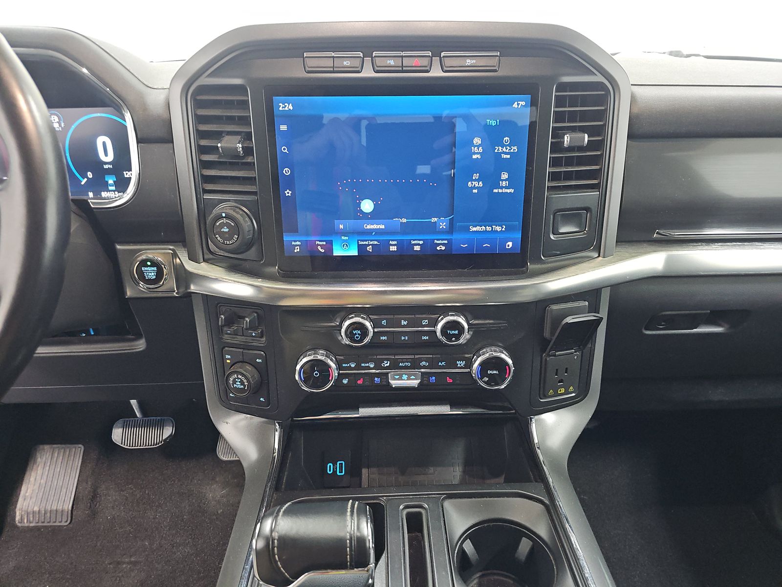 2022 Ford F-150 LARIAT AWD