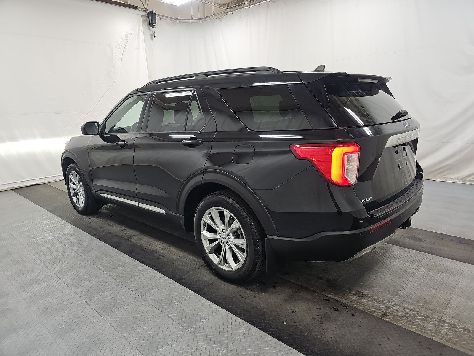 2021 Ford Explorer XLT AWD