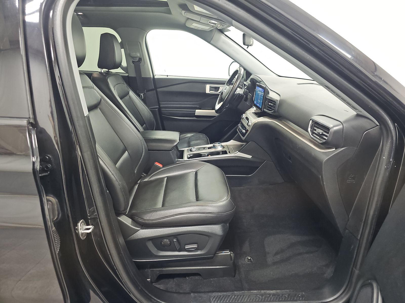 2021 Ford Explorer XLT AWD