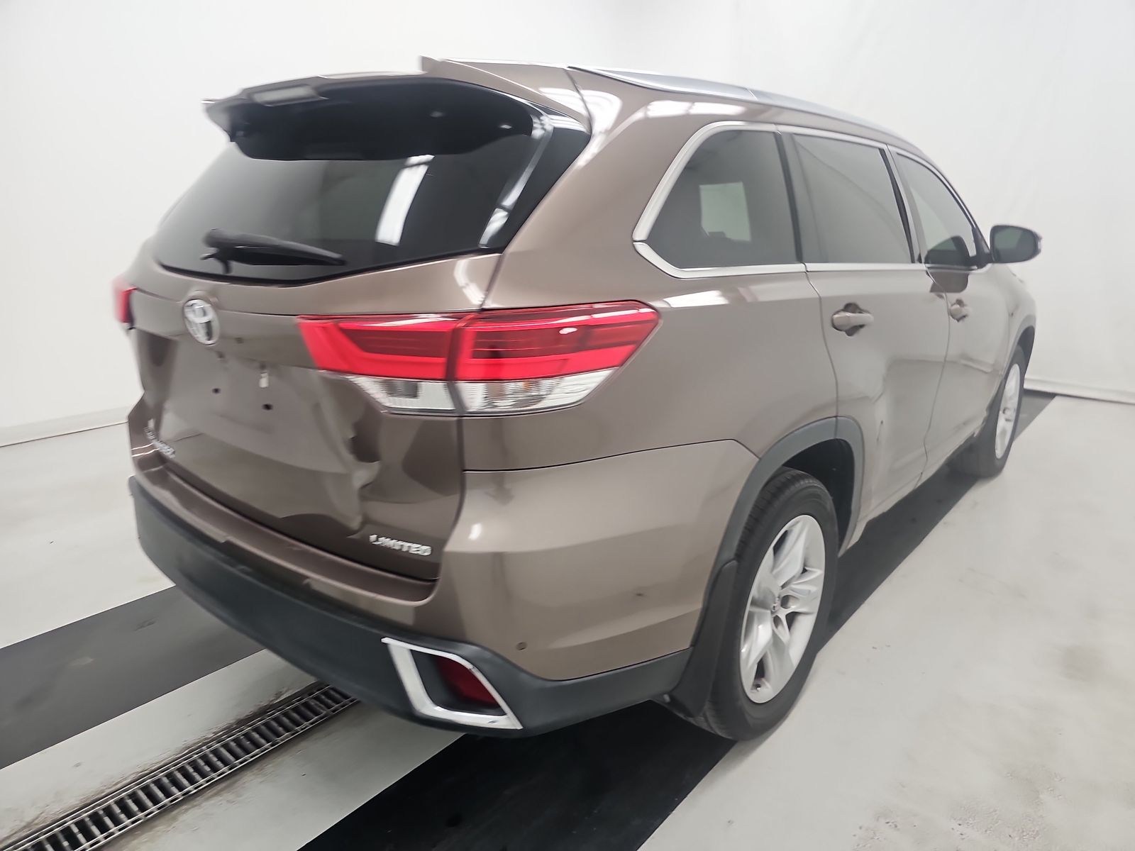 2018 Toyota Highlander Limited FWD
