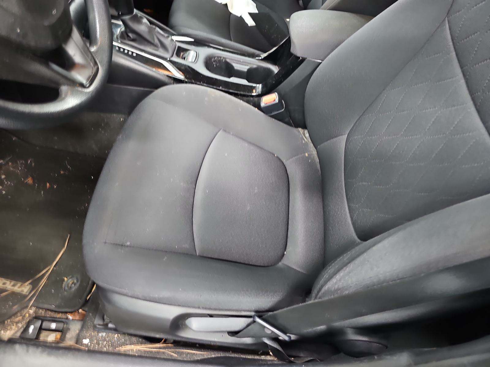 2020 Toyota Corolla LE FWD