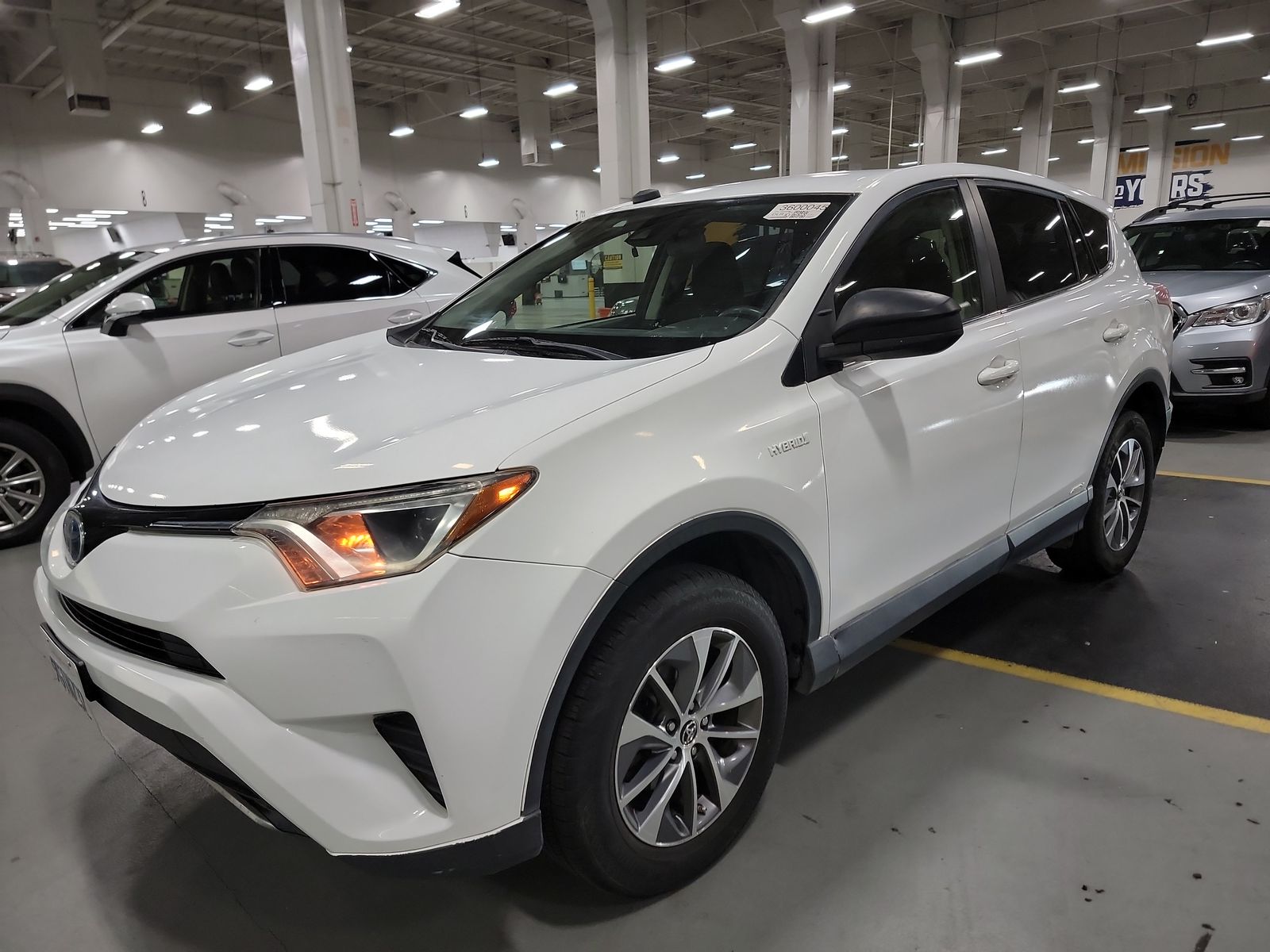 2018 Toyota RAV4 Hybrid LE AWD