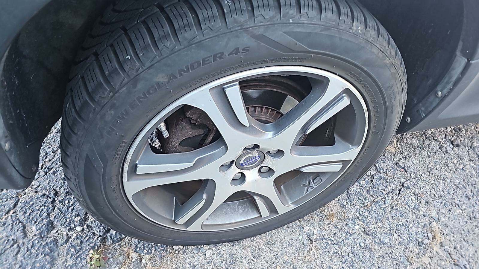 2015 Volvo XC70 T6 Premier Plus AWD