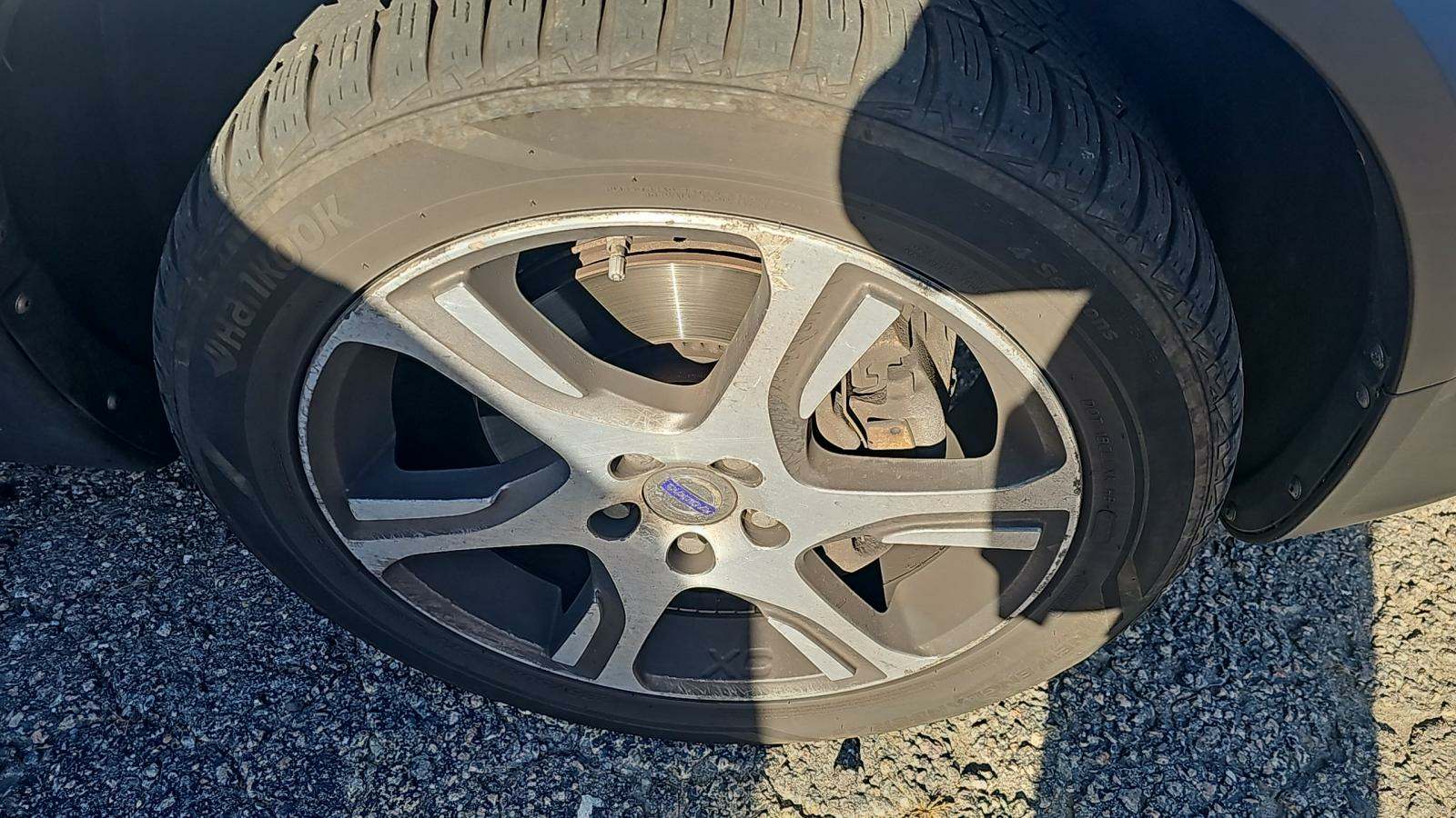 2015 Volvo XC70 T6 Premier Plus AWD