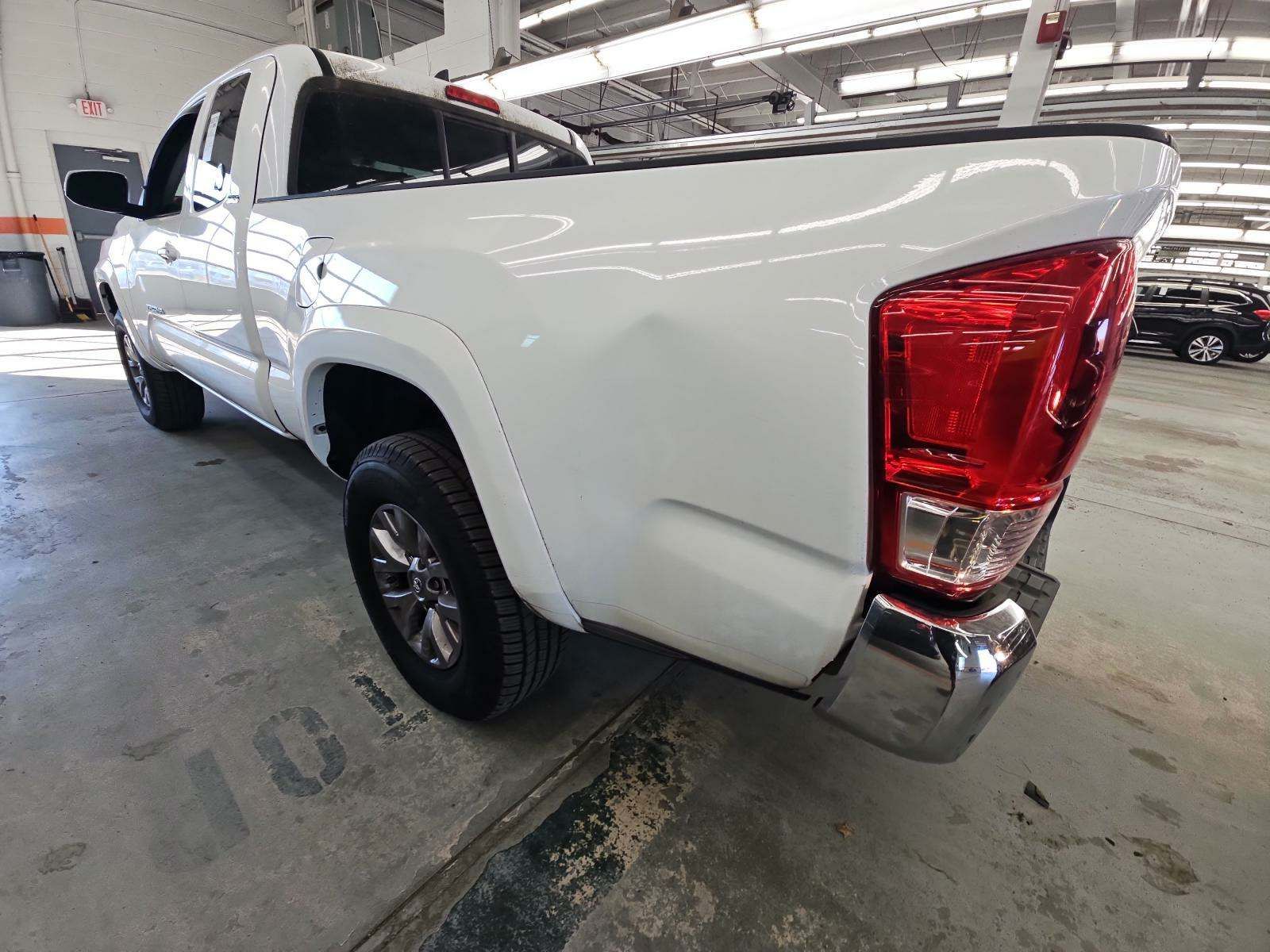 2016 Toyota Tacoma SR5 AWD