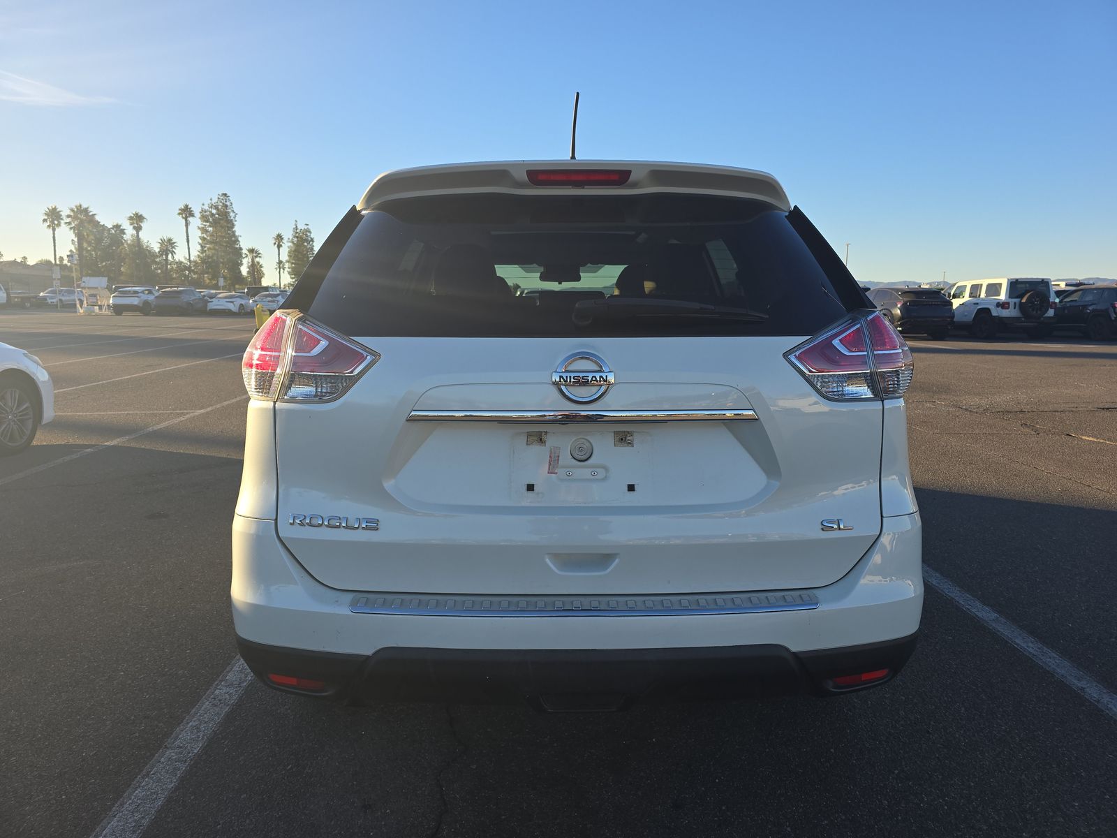 2016 Nissan Rogue SL FWD