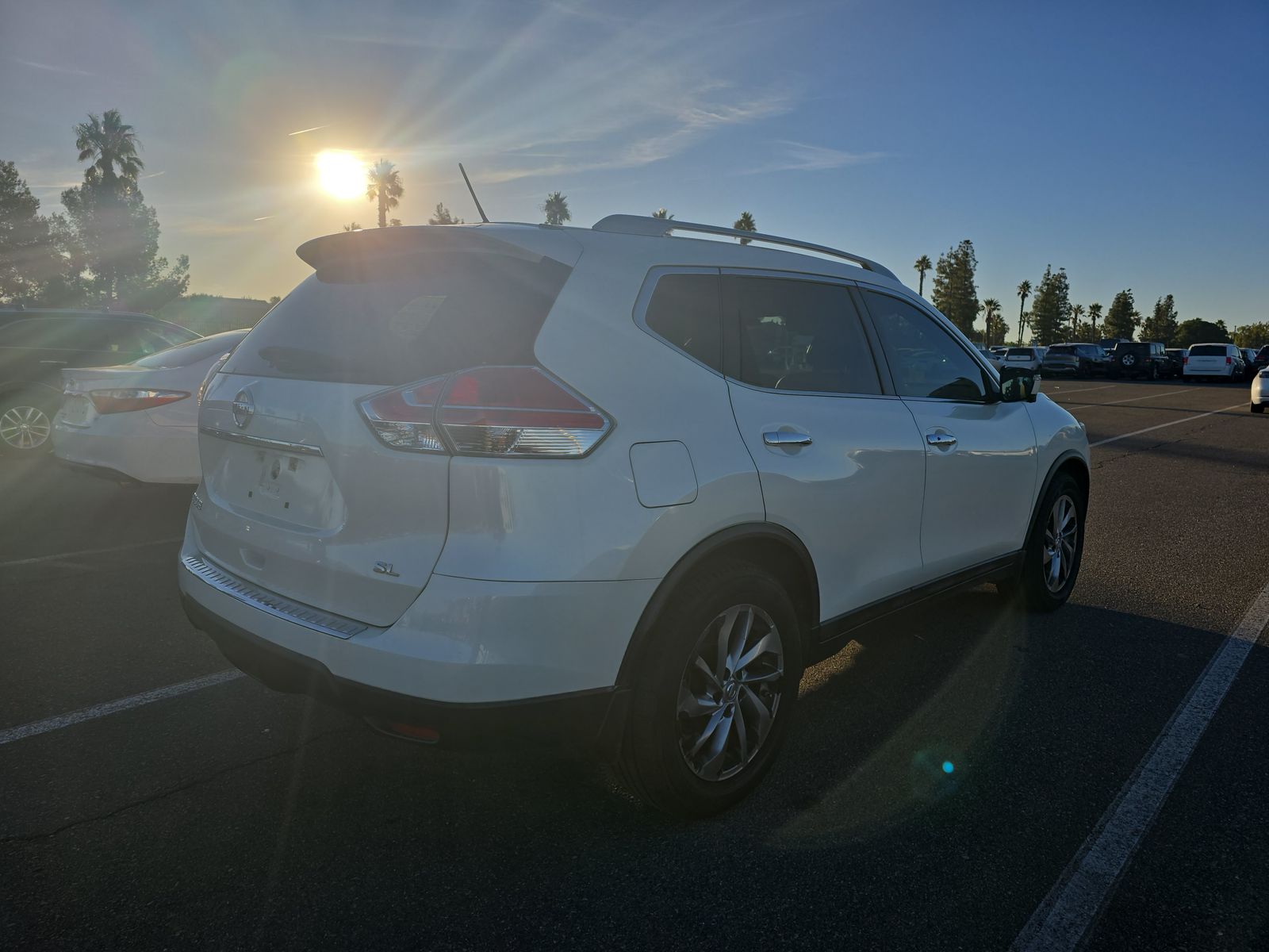 2016 Nissan Rogue SL FWD