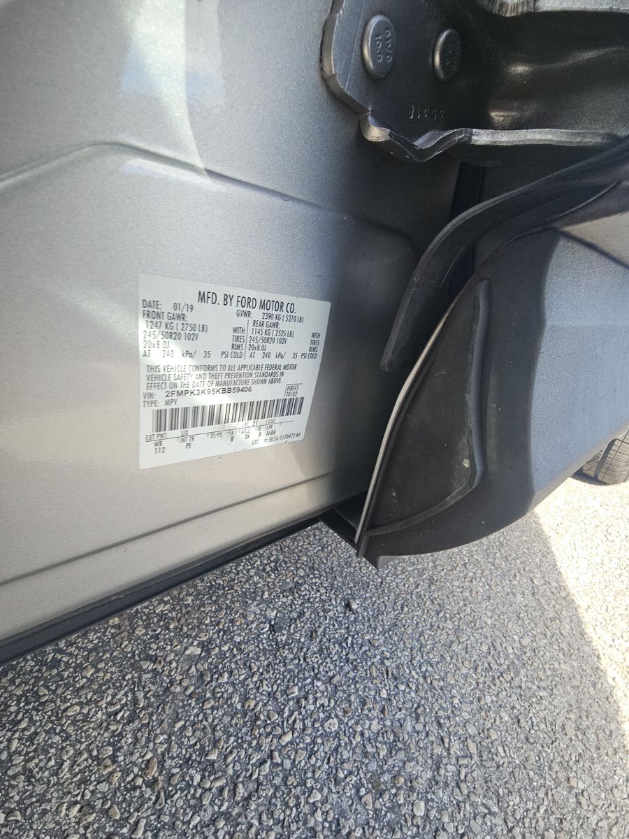 2019 Ford Edge Titanium FWD