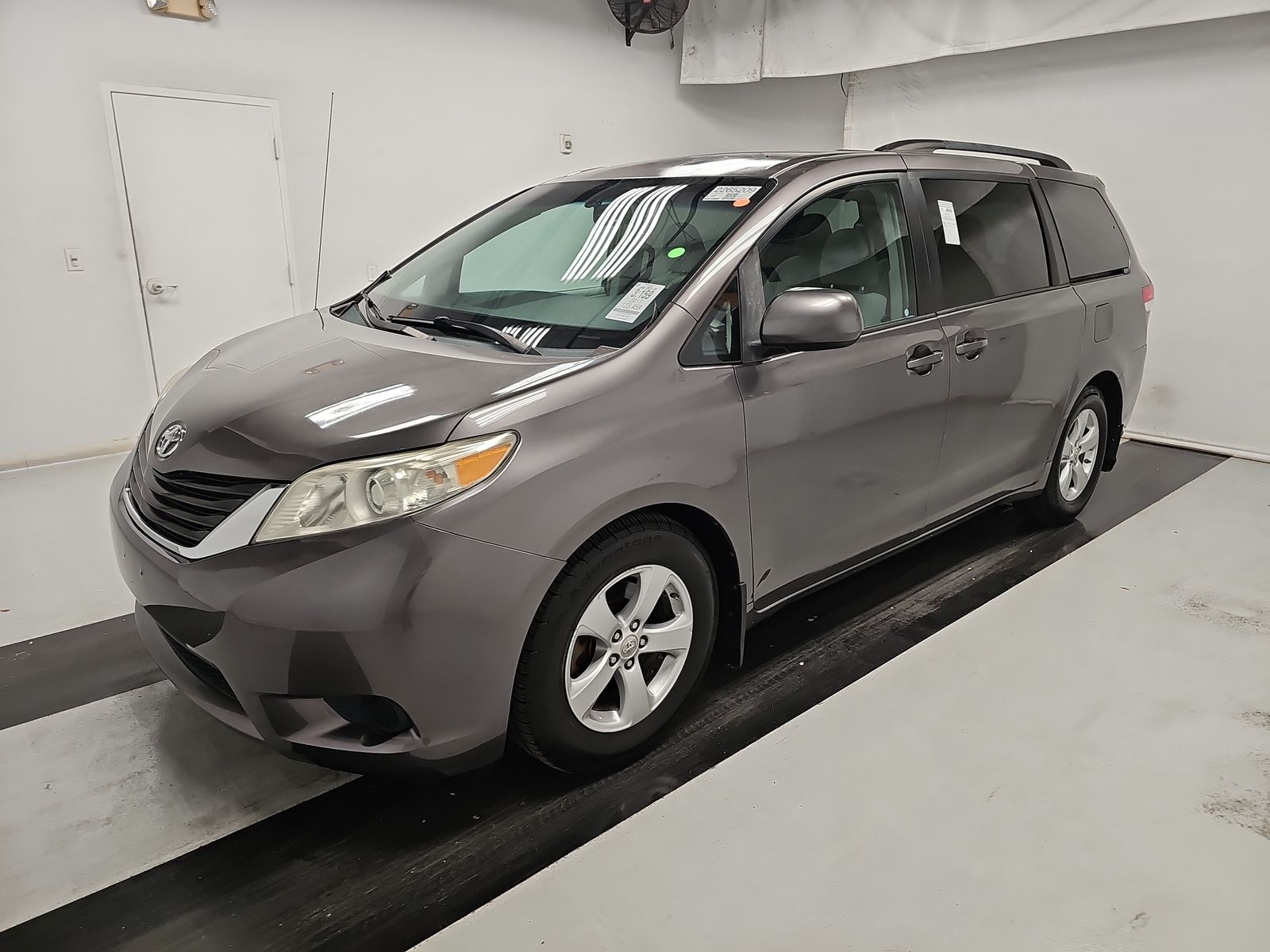 2011 Toyota Sienna LE FWD