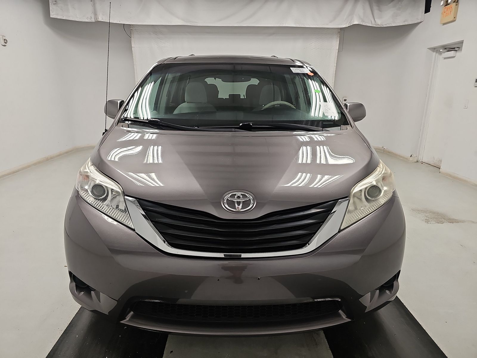 2011 Toyota Sienna LE FWD