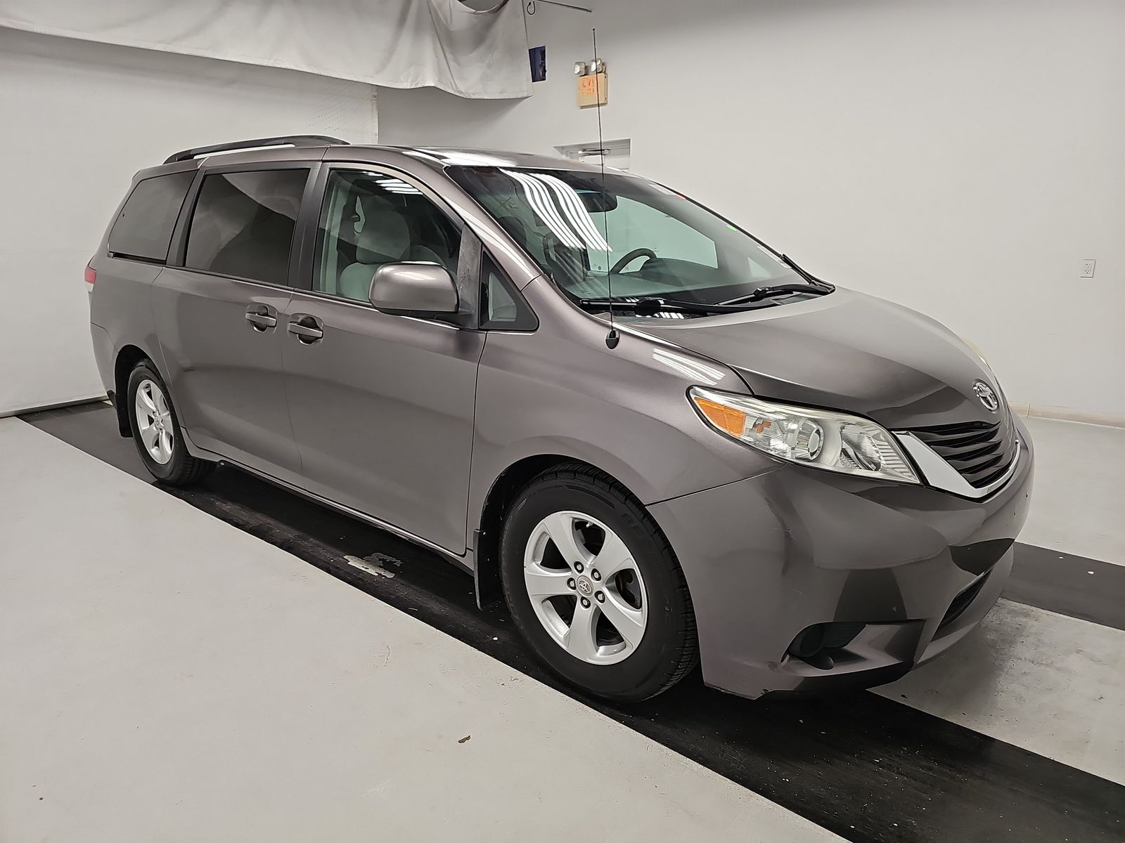 2011 Toyota Sienna LE FWD