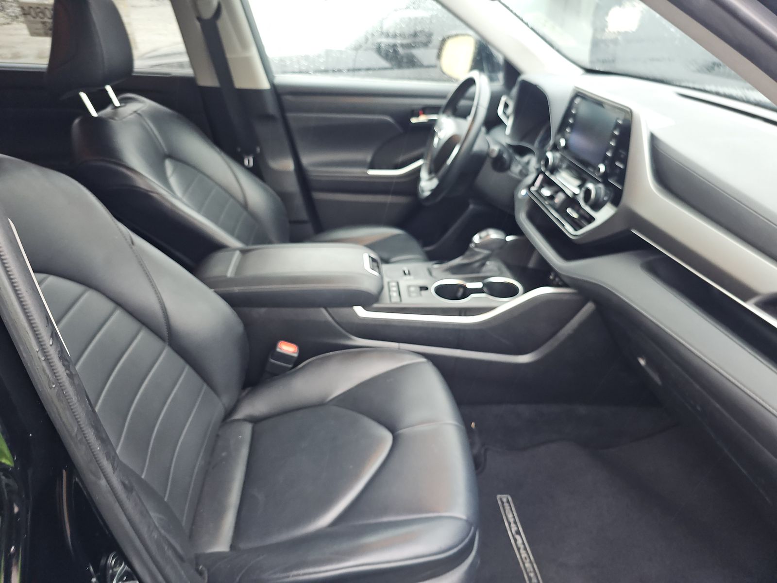 2022 Toyota Highlander Hybrid XLE AWD