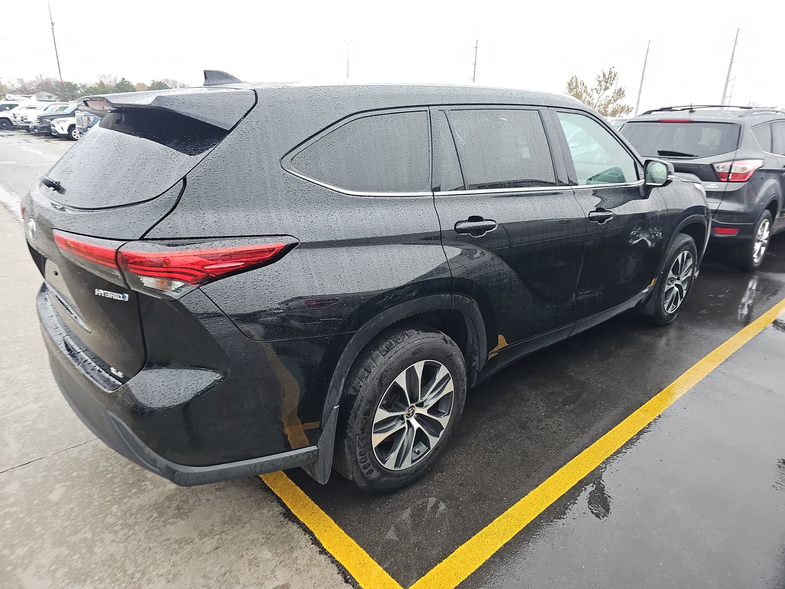 2022 Toyota Highlander Hybrid XLE AWD