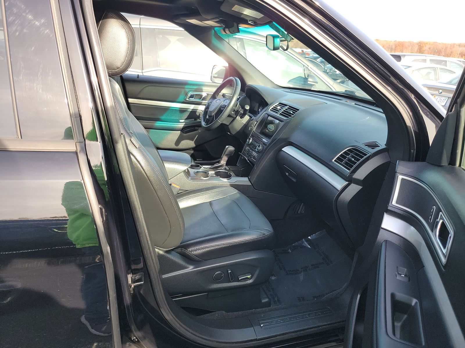 2017 Ford Explorer XLT FWD