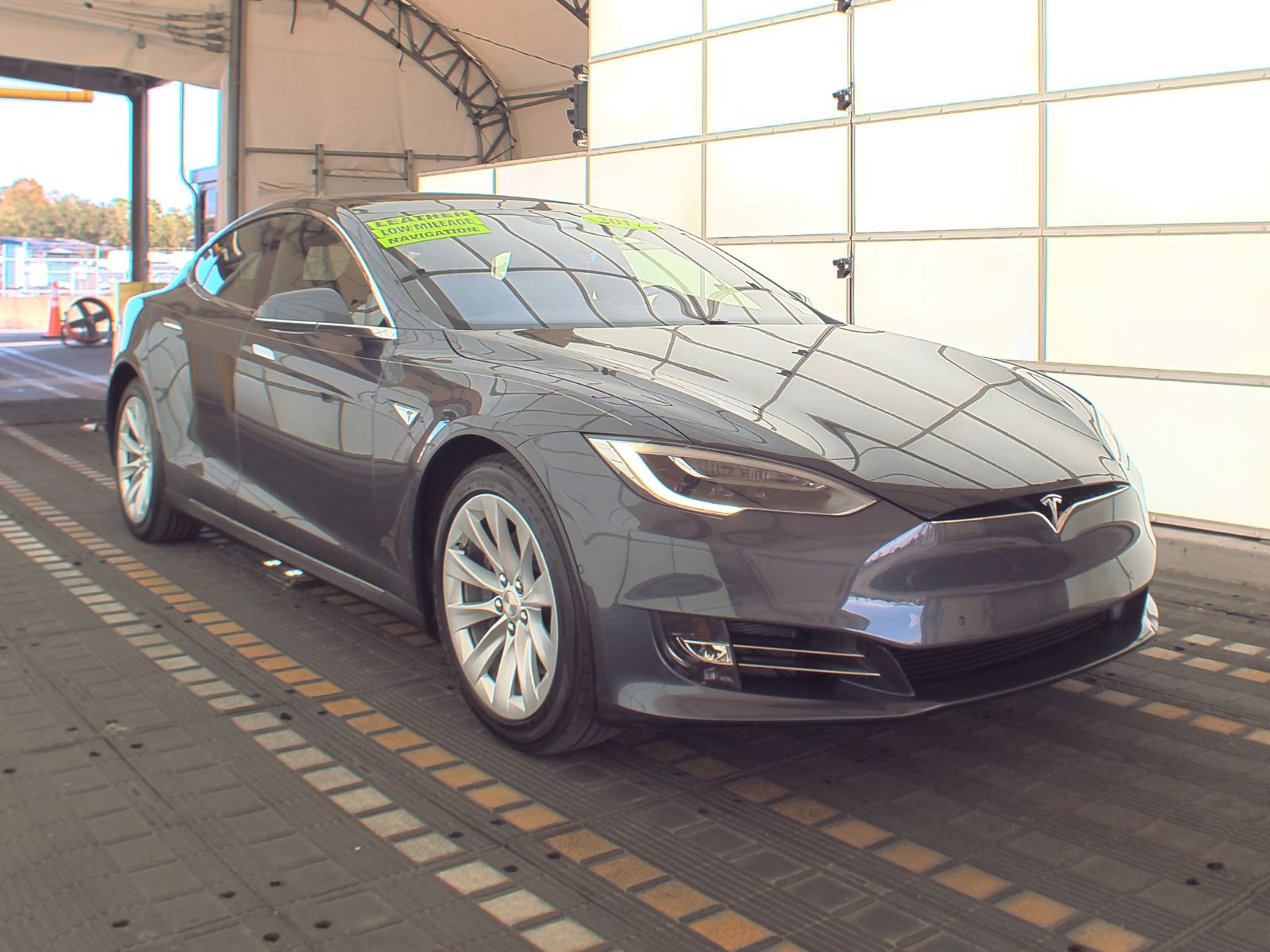 2016 Tesla Model S 60 RWD