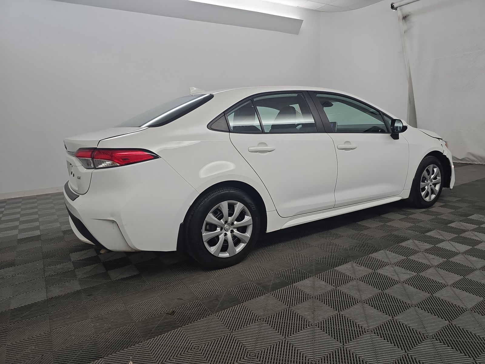 2020 Toyota Corolla LE FWD