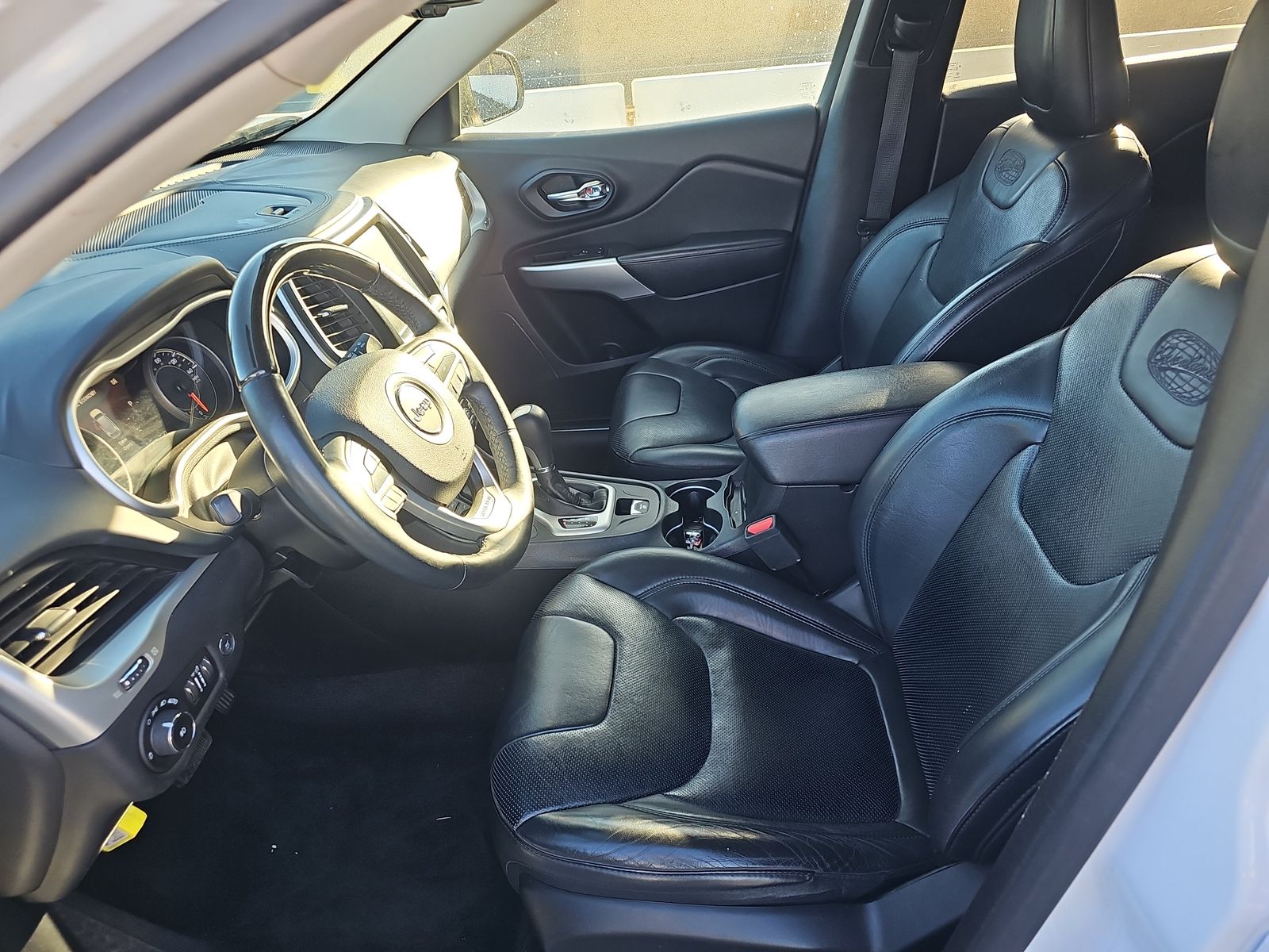 2018 Jeep Cherokee Overland AWD