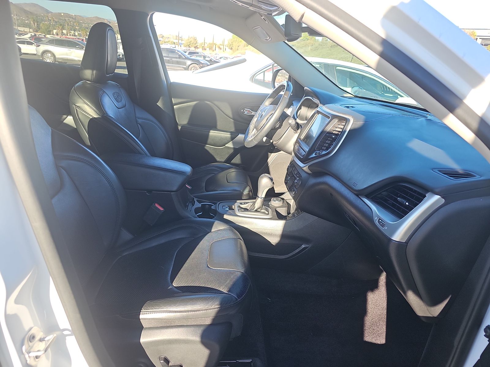 2018 Jeep Cherokee Overland AWD