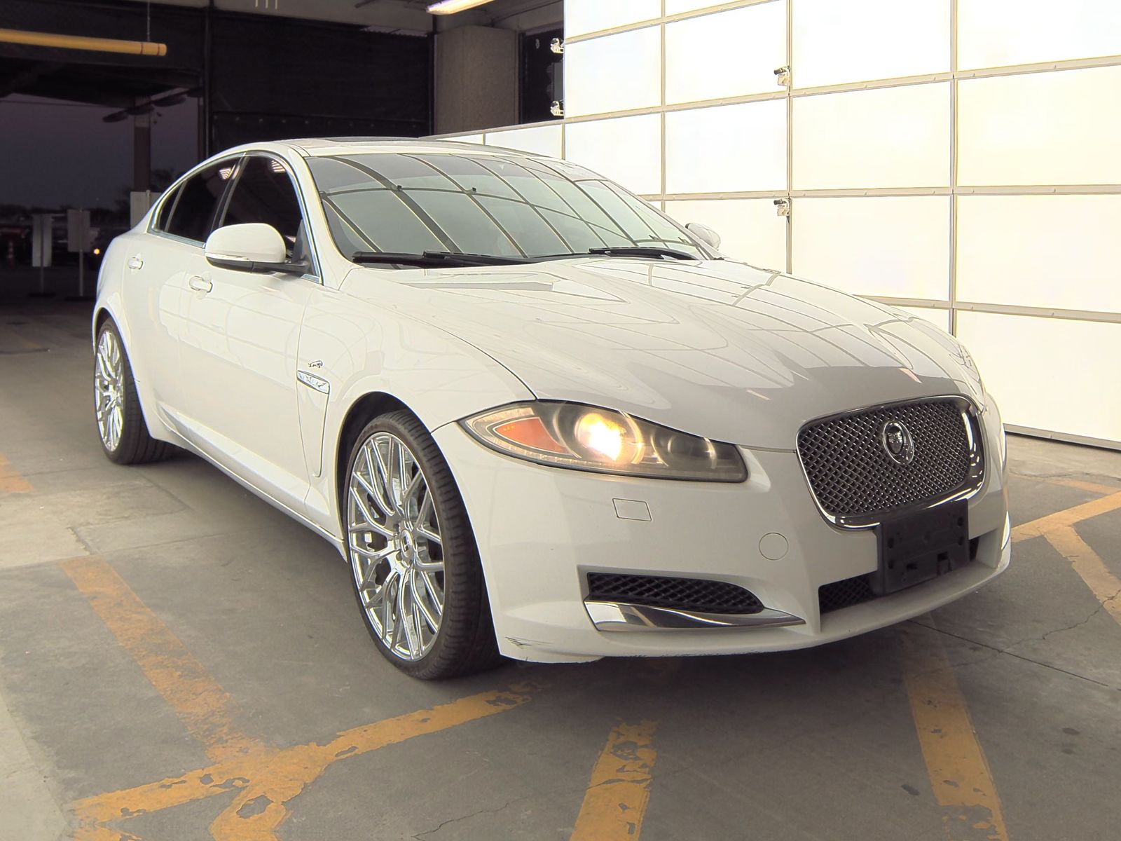 2013 Jaguar XF 2.0T FWD