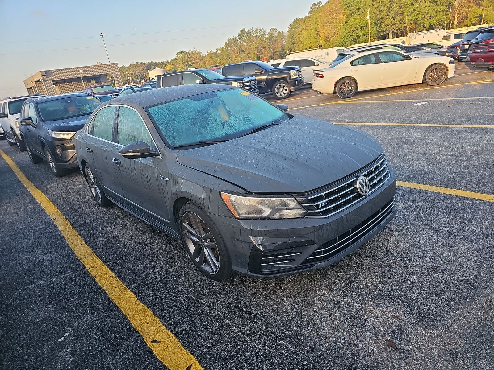 2017 Volkswagen Passat 1.8T R-Line FWD