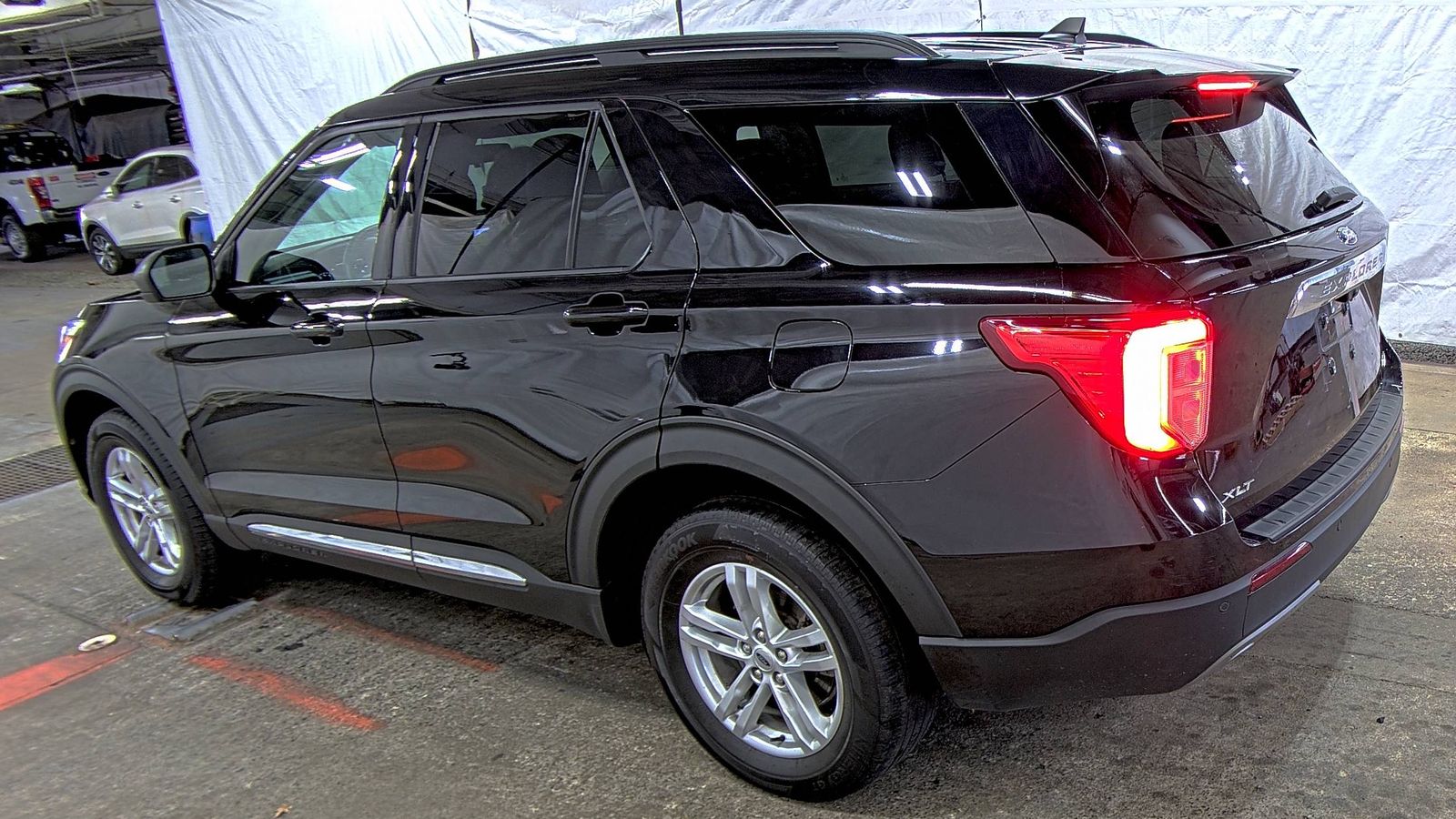 2021 Ford Explorer XLT AWD
