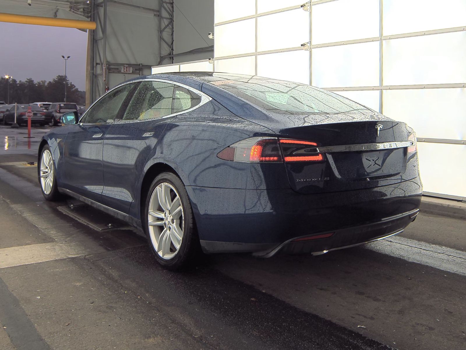 2016 Tesla Model S 70 RWD