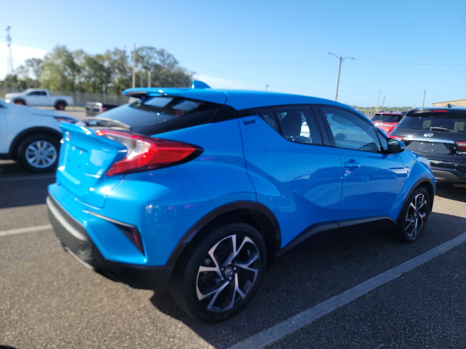 2019 Toyota C-HR XLE FWD