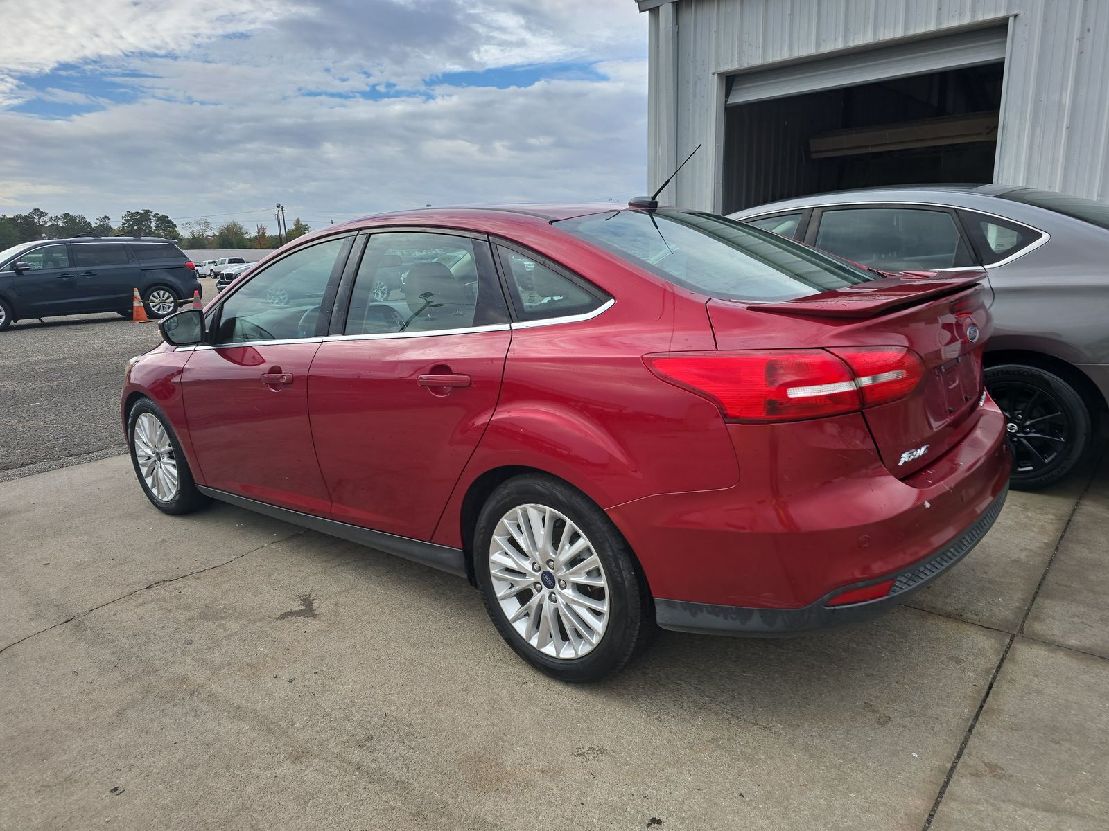 2017 Ford Focus Titanium FWD