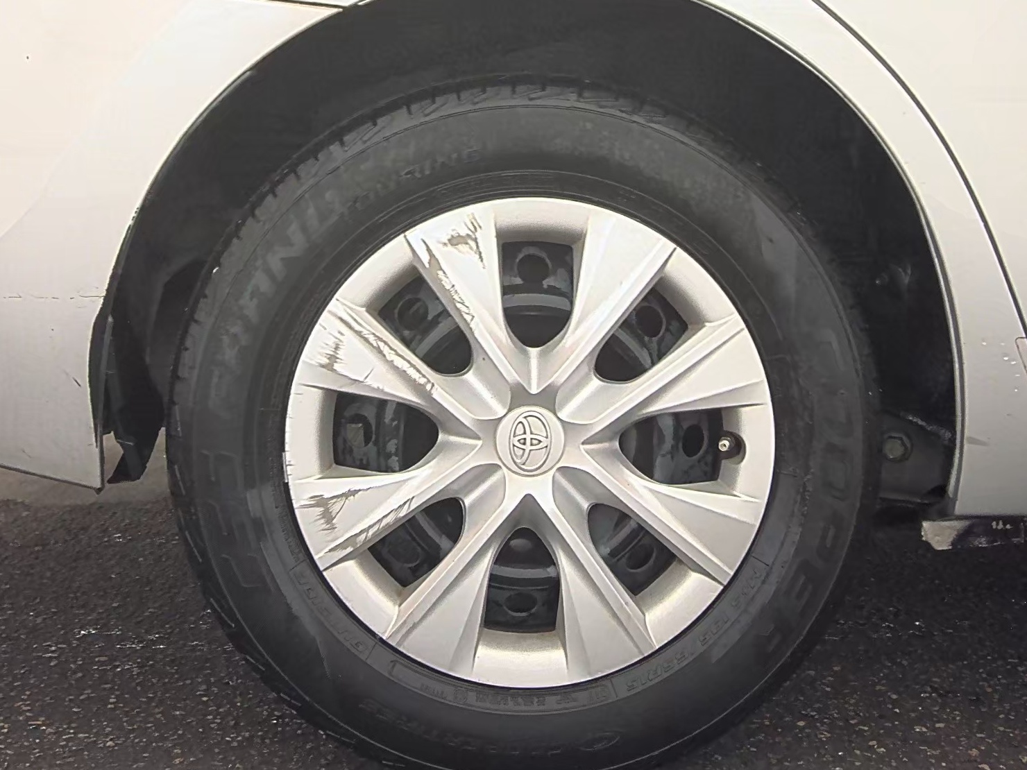 2015 Toyota Corolla L FWD