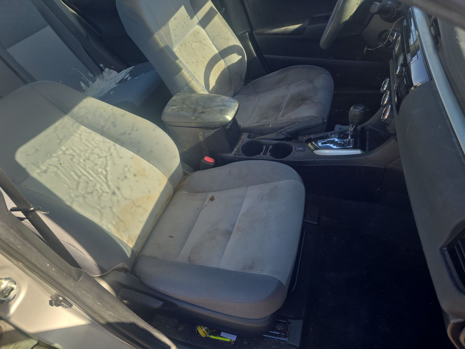 2015 Toyota Corolla L FWD
