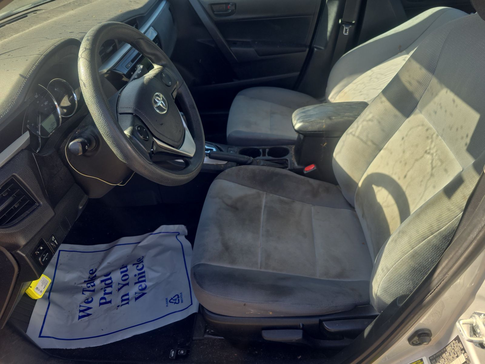 2015 Toyota Corolla L FWD