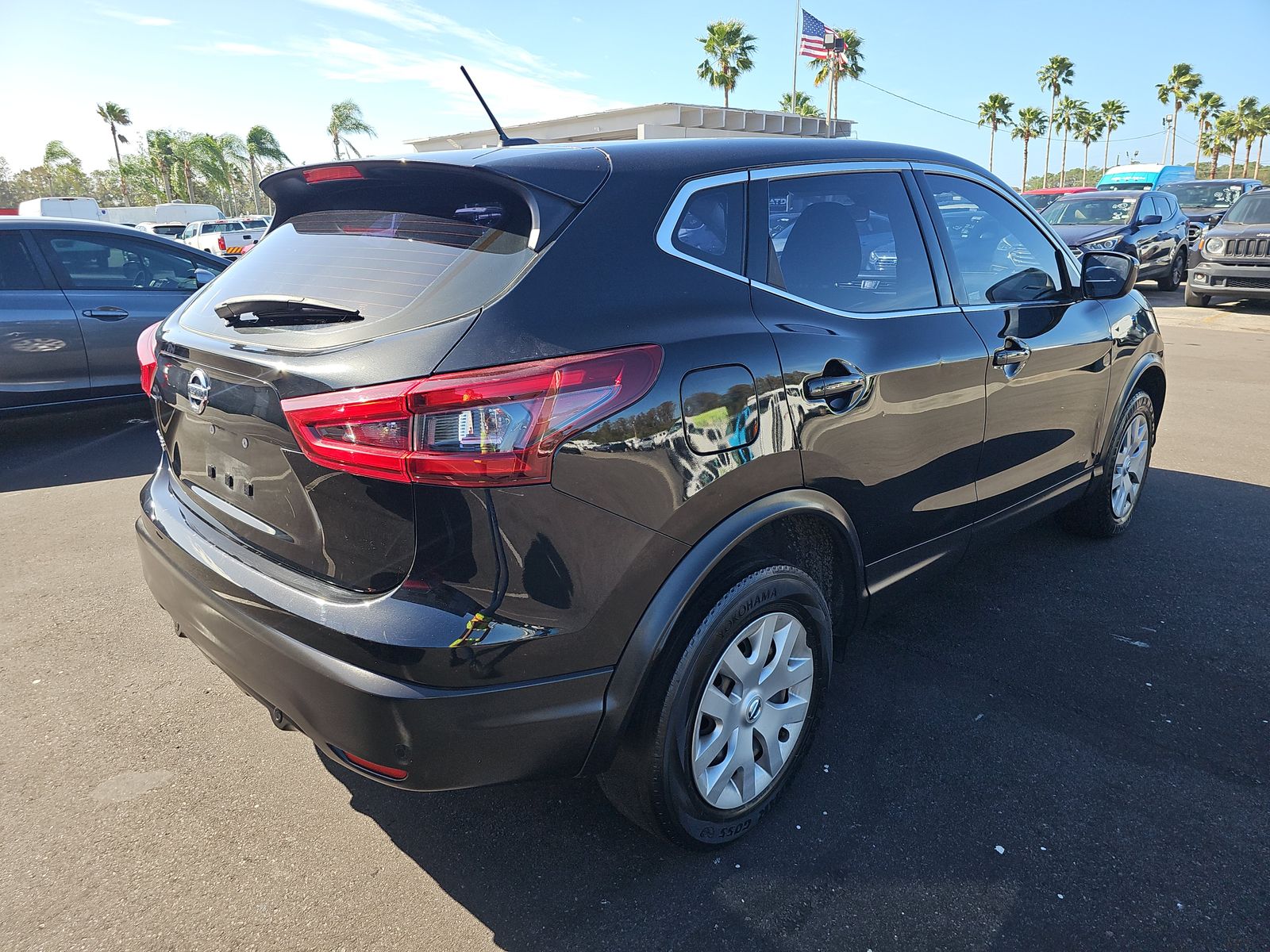 2020 Nissan Rogue Sport S FWD