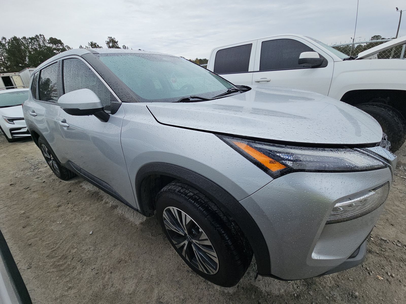 2022 Nissan Rogue SV FWD