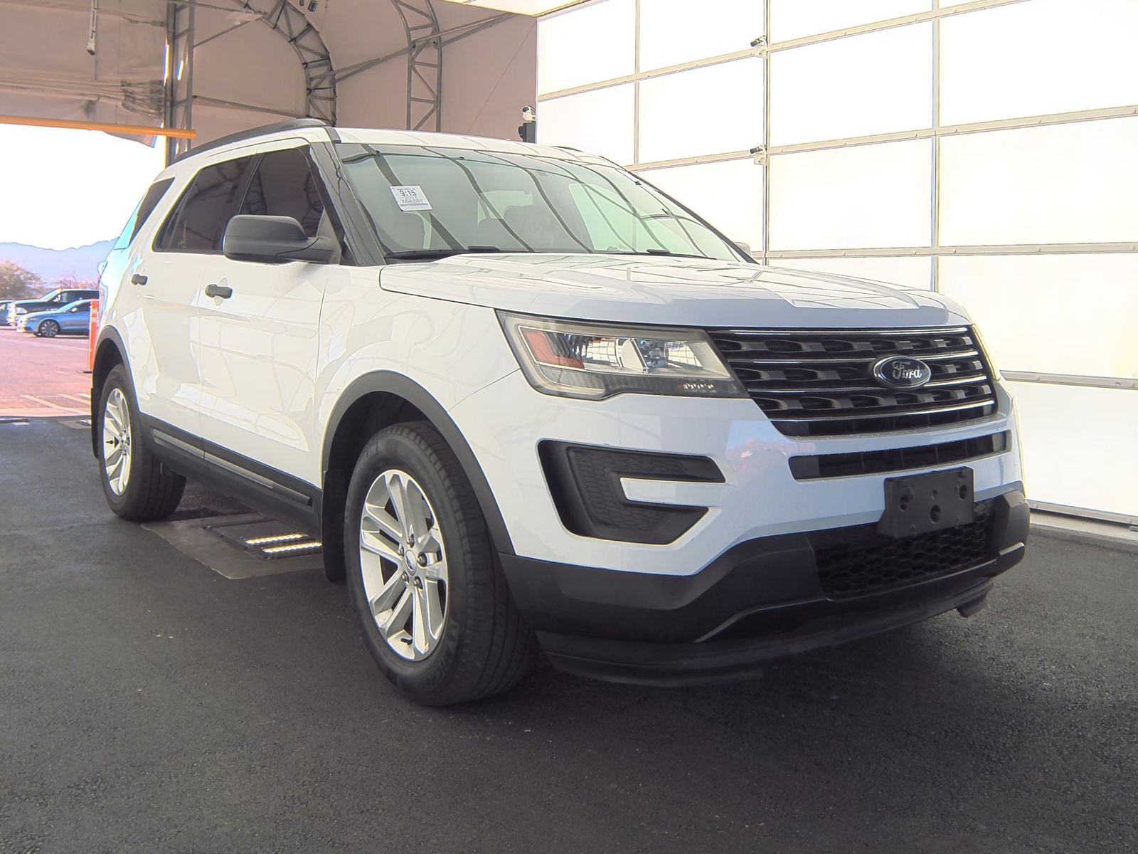 2017 Ford Explorer Base FWD