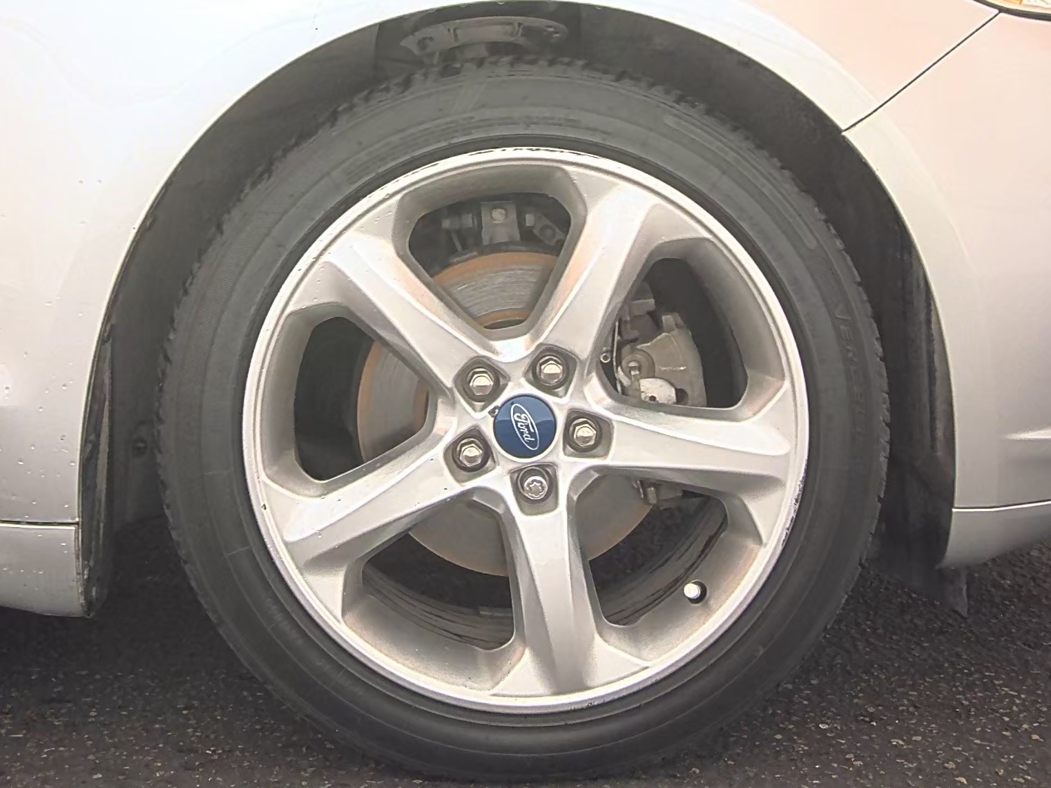 2016 Ford Fusion SE FWD
