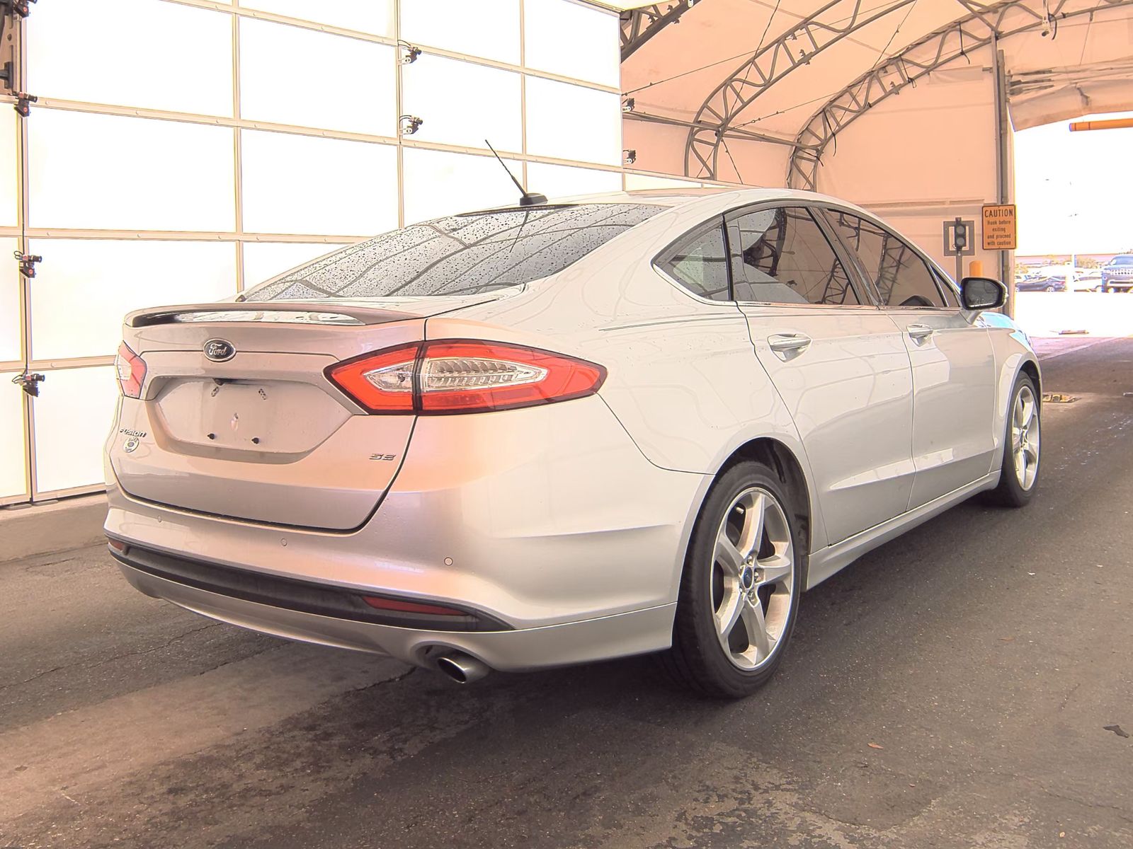 2016 Ford Fusion SE FWD
