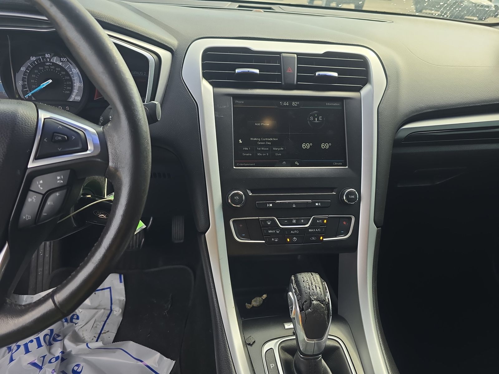 2016 Ford Fusion SE FWD