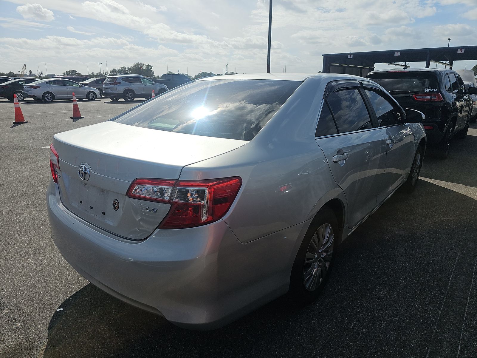 2013 Toyota Camry LE FWD