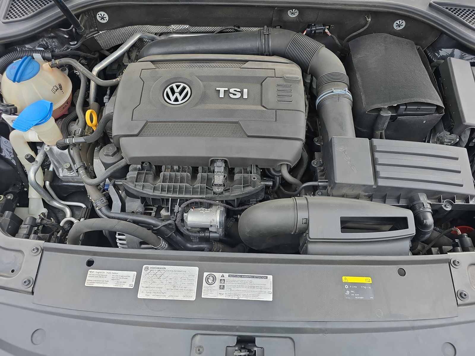 2017 Volkswagen Passat 1.8T R-Line FWD